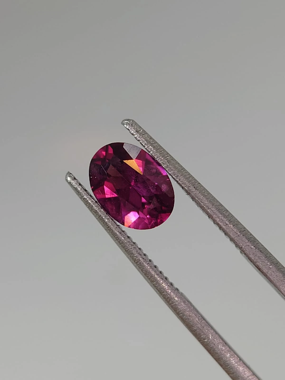 1.32ct Natural Malaya Garnet Oval Cut Loose Gemstone From Tanzania — view 1